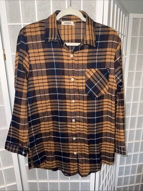 ADORA Women’s Plaid Button-Down Shirt in Brown and Navy Size S